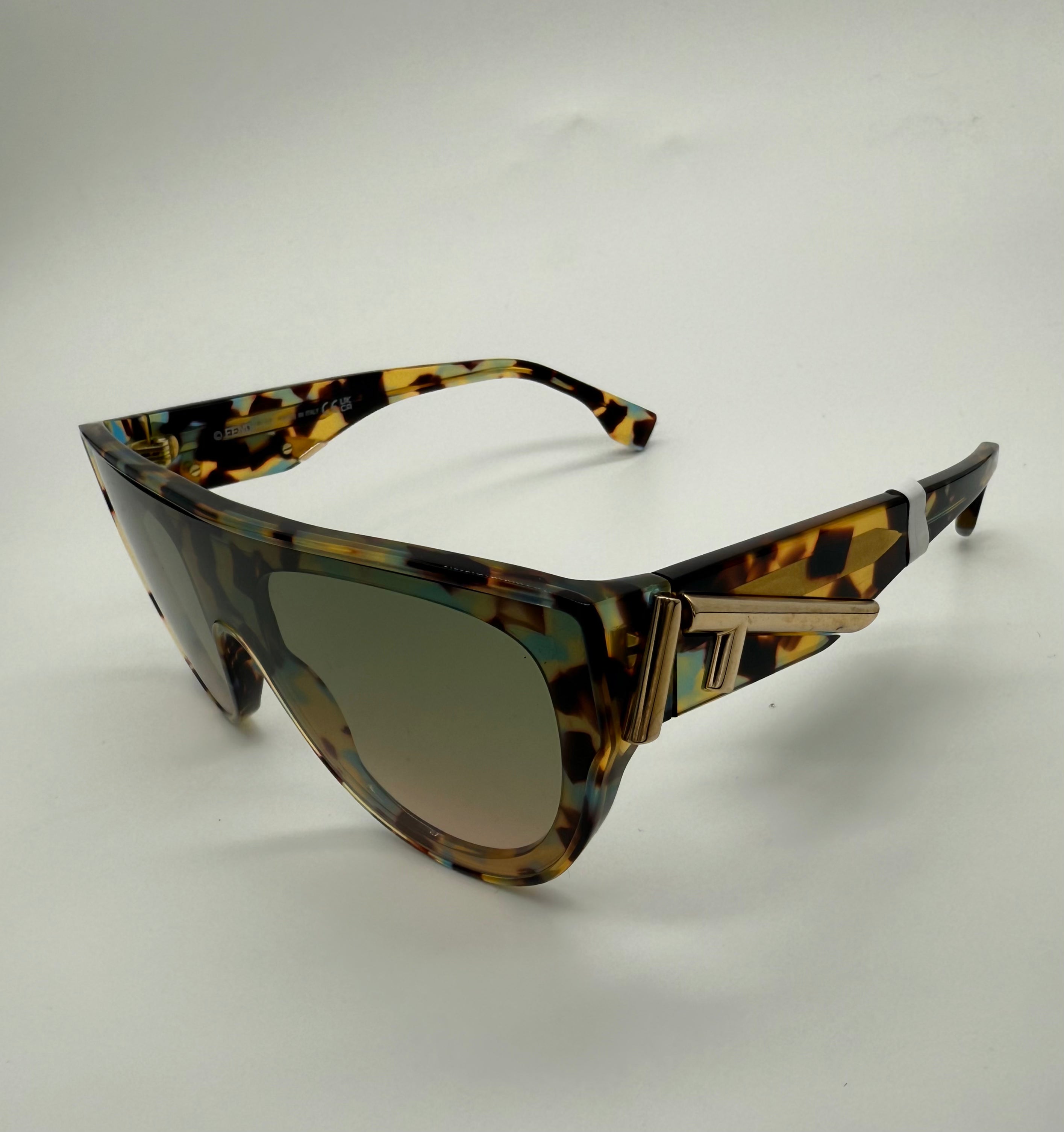 Fendi First 139mm Flat Top Sunglasses (FE40150I) *Brand New*