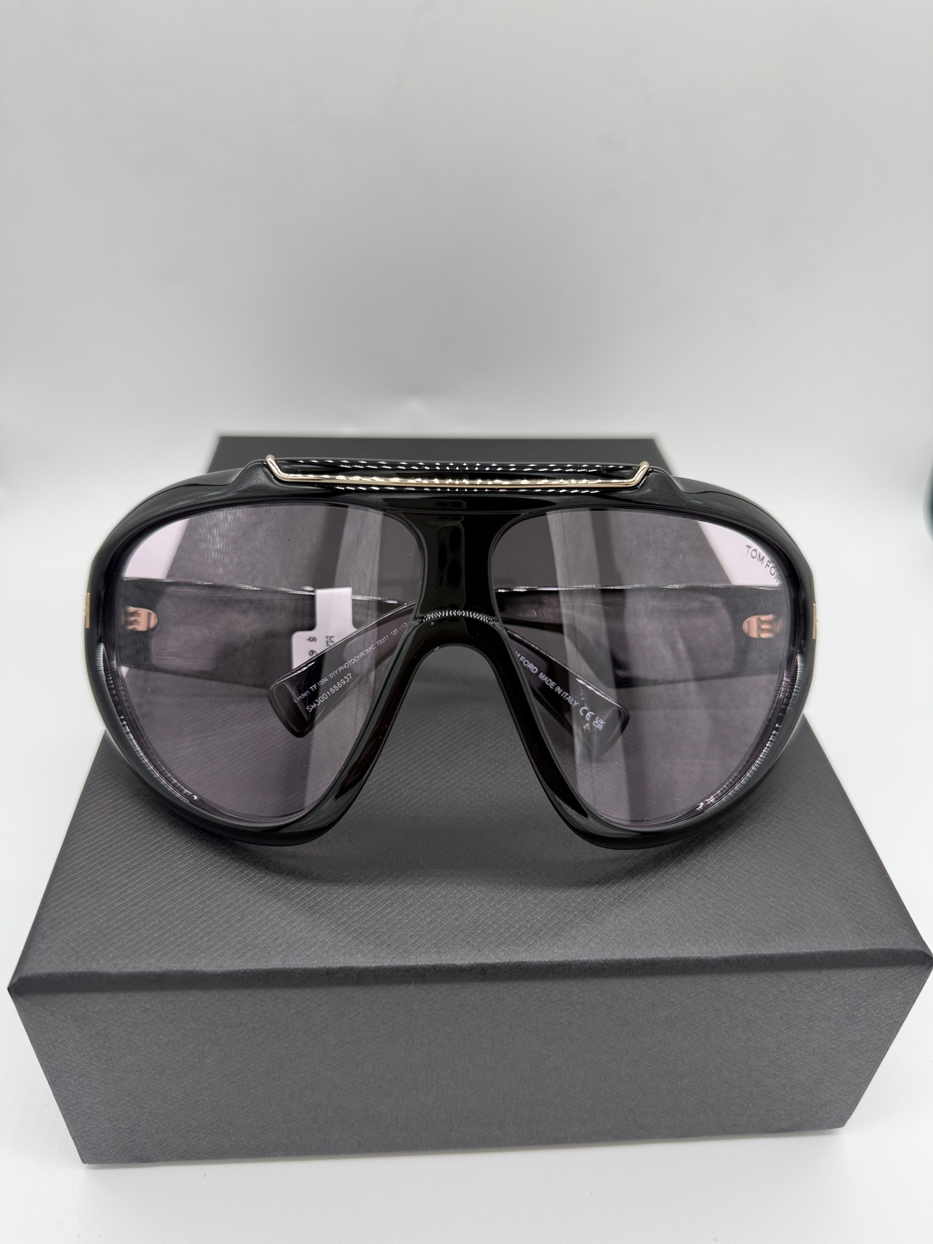 TOM FORD Linden Violet Photochromic Lens Sunglasses (FT1094 01Y) *Brand New*