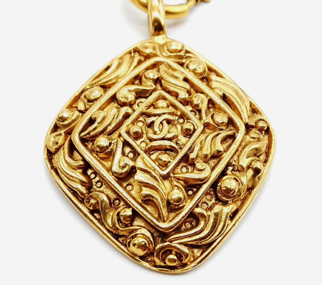 Chanel Ornate Gold Pendant Necklace *Vintage*
